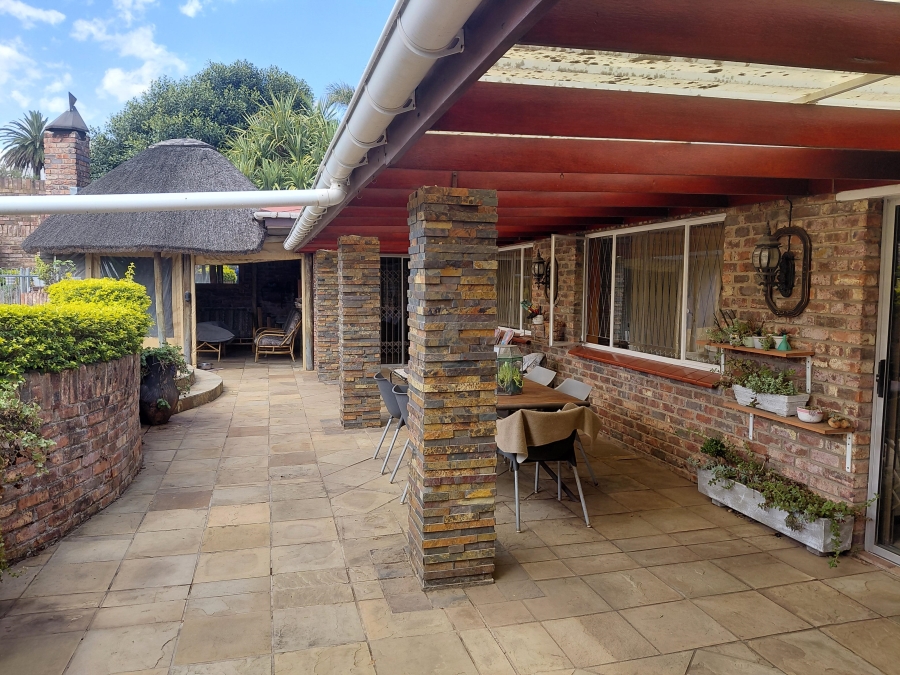 5 Bedroom Property for Sale in Vanes Estate Eastern Cape